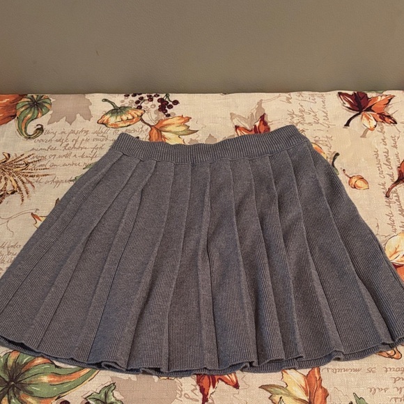 Other - Virgil Kids Gray Pleated Skirt